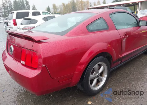 2006 Ford Mustang V6 z USA, uszkodzony, nr VIN 1ZVHT80N965127813